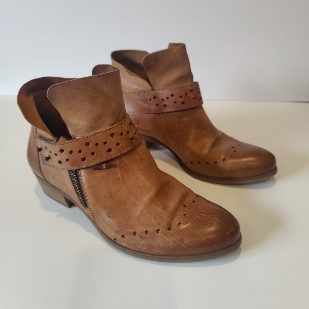 Paul Green Women's Denice Ankle Western Boot - Picture 3 of 11